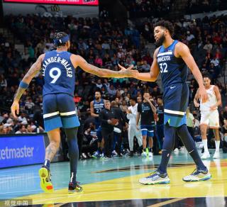 津队强大的 津队强大的