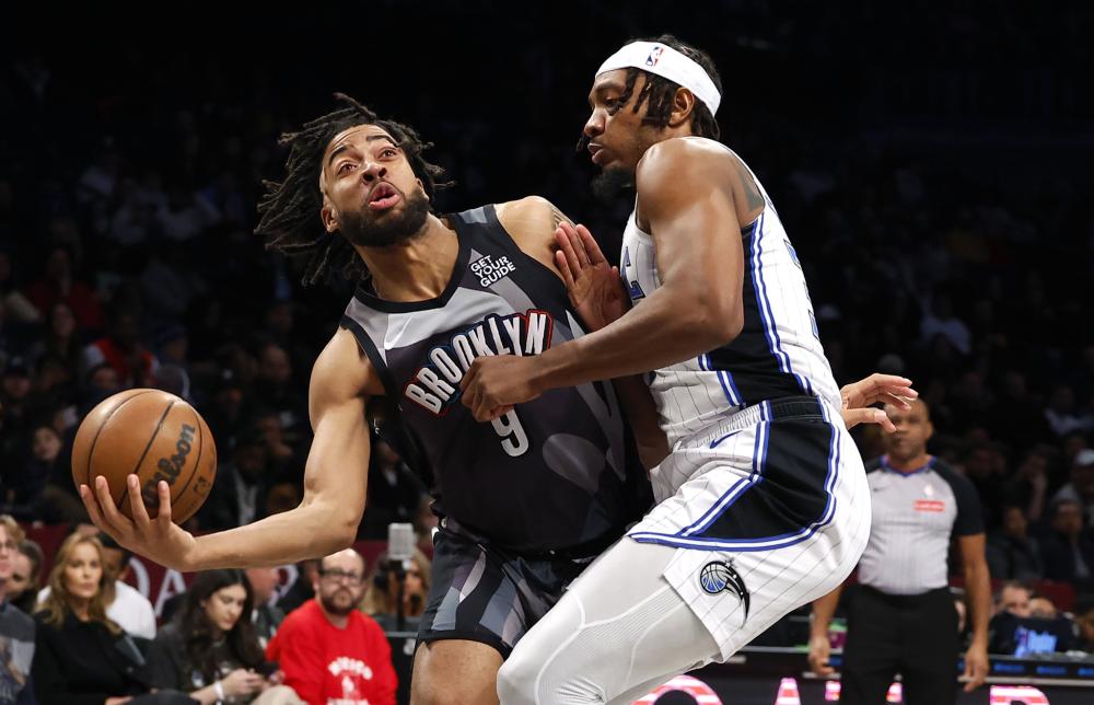 伯德和东契奇之间有何区别?约翰-塞利:拉里会防守 从未见过他犯错