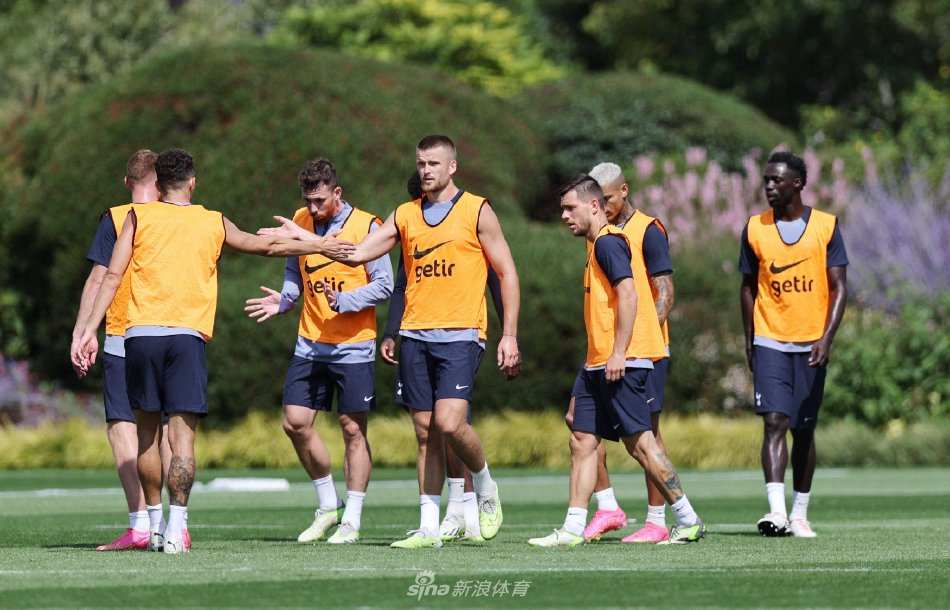 地利在场上 地利在场上