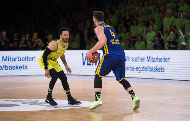 员制定更为 员制定更为