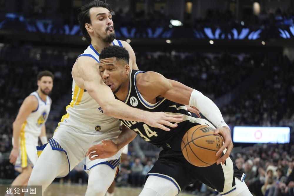 罗马诺:利物浦和瓦伦西亚想在本周完成马马尔达什维利的交易