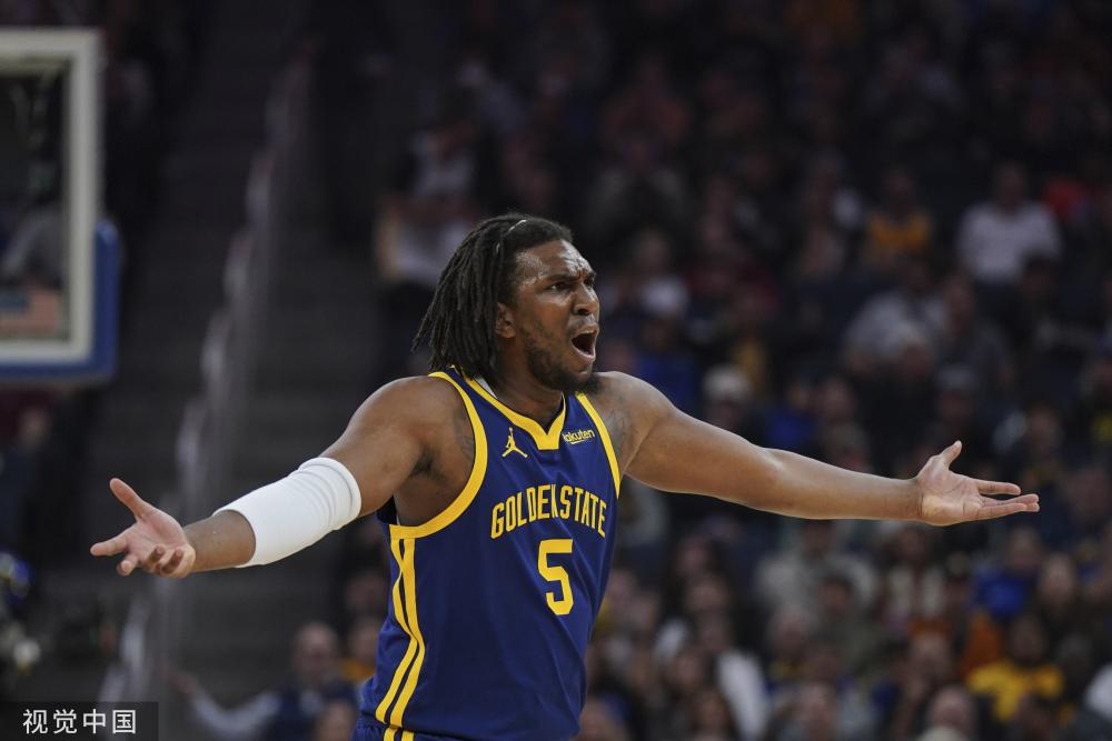 西甲:4轮追10分 巴萨1-0时隔58天再登顶 莱万点射34场造35球